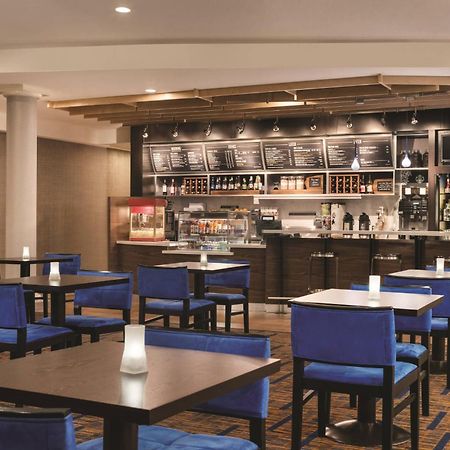 Courtyard By Marriott Salisbury Hotel Buitenkant foto