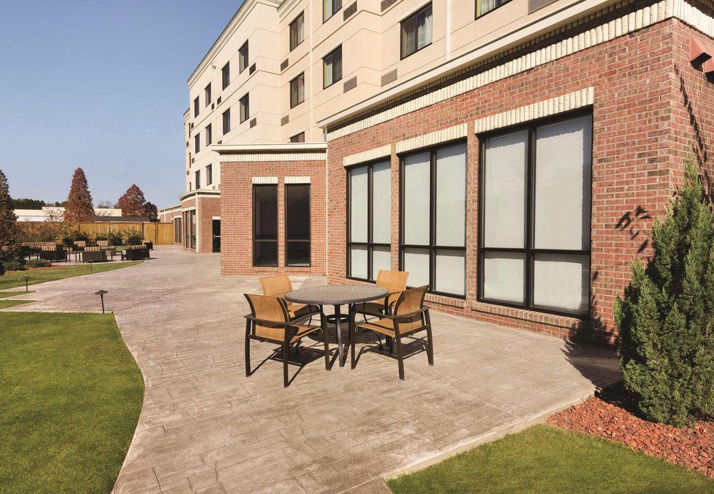 Courtyard By Marriott Salisbury Hotel Buitenkant foto
