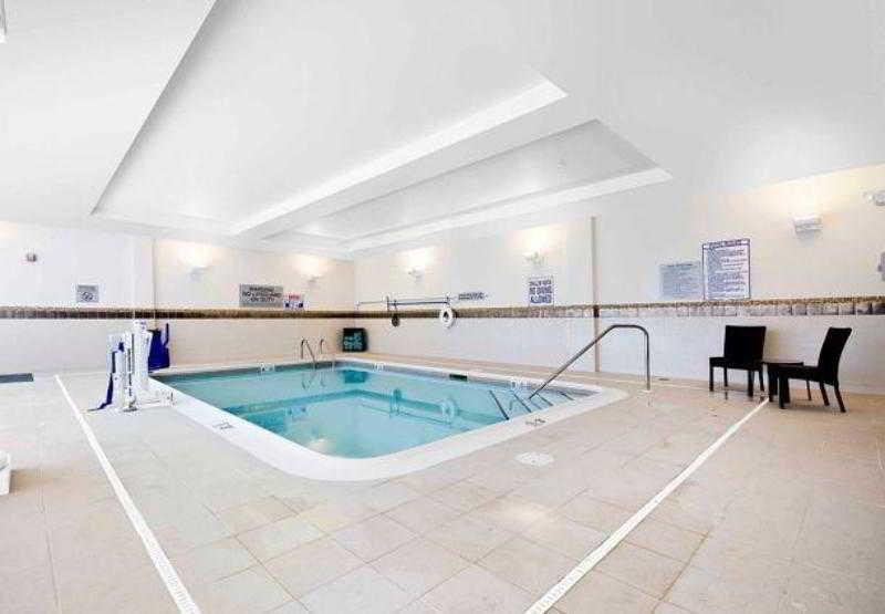 Courtyard By Marriott Salisbury Hotel Buitenkant foto