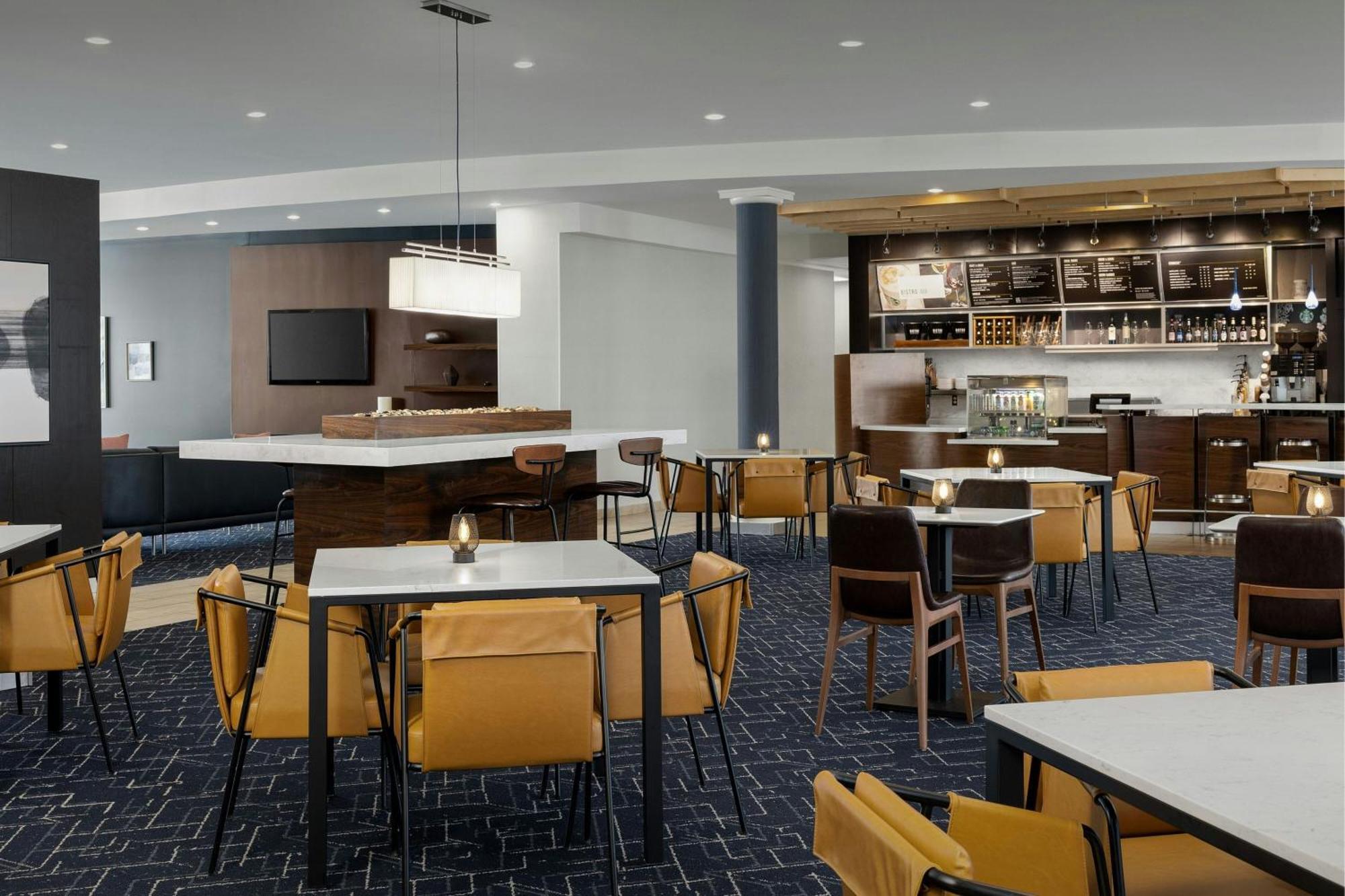 Courtyard By Marriott Salisbury Hotel Buitenkant foto