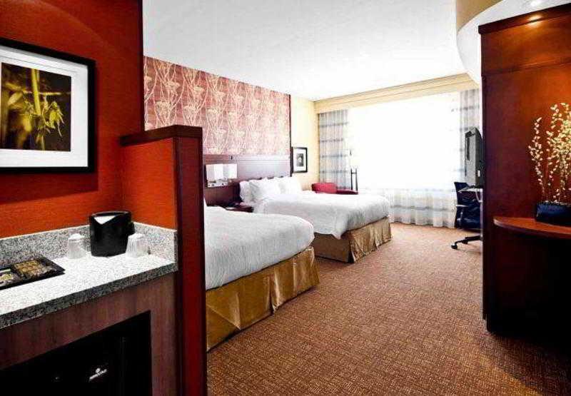 Courtyard By Marriott Salisbury Hotel Buitenkant foto